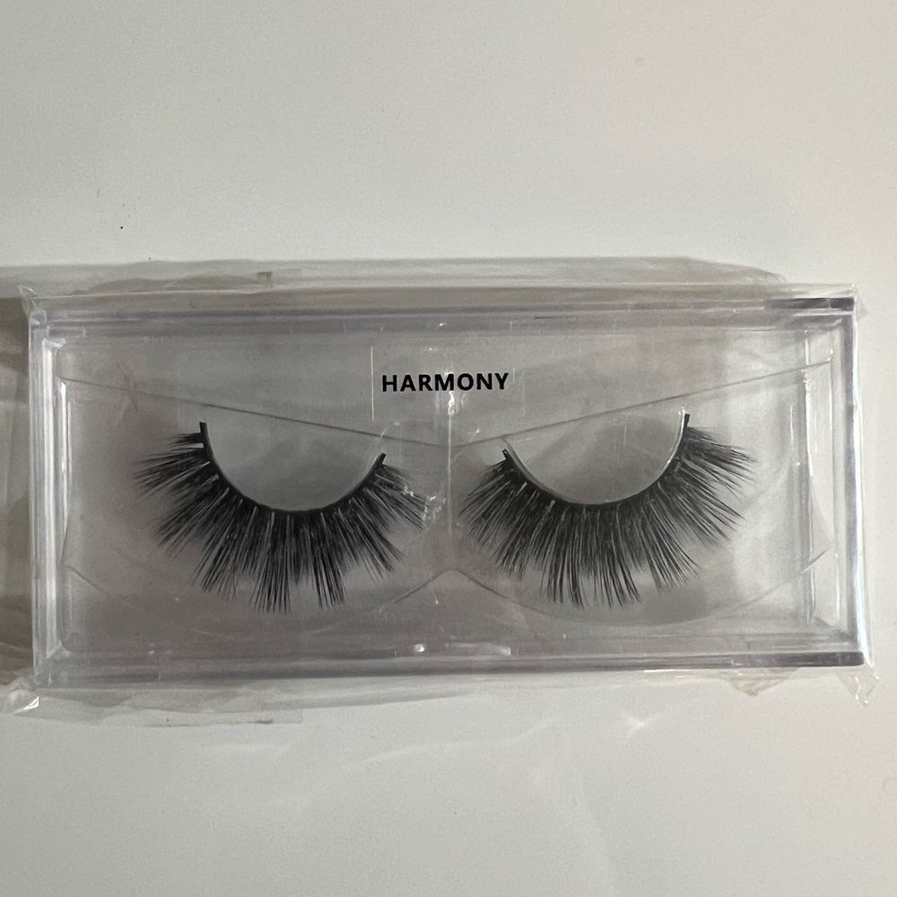 False lashes